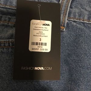 Fashion nova distressed boyfriend jeans